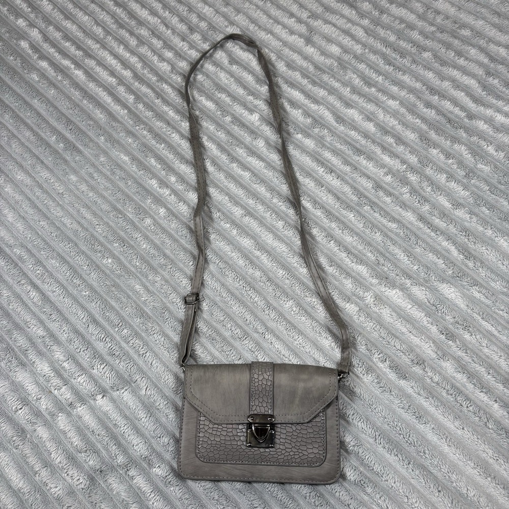 Faux Leather gray crossbody‎ bag with a crocodile-textured flap W Metal Clasp